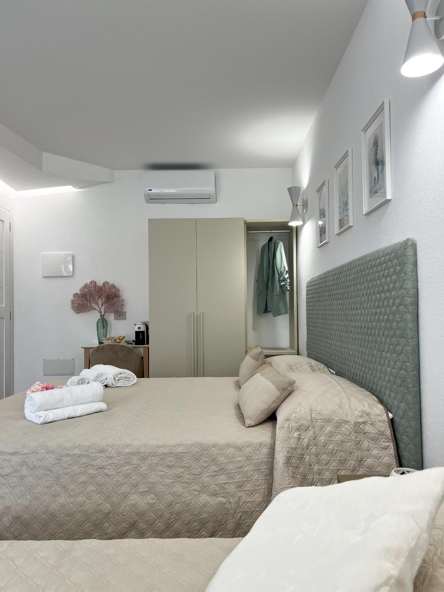 Dicciosu Guest House Budoni Bagian luar foto
